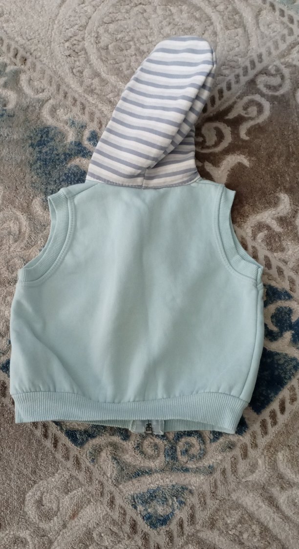 Erkek Çocuk Kapüşonlu Mavi Kapitone Yelek - Görsel 2