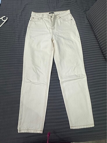 Trendyol krem jean pantolon
