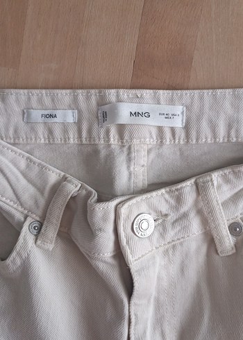 Beyaz Midi Kadın Kot Pantolon - Görsel 3