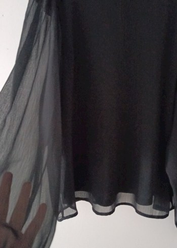 Siyah Fırfırlı Yüksek Yakalı Kadın Bluz - Görsel 2