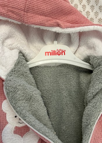 Kapüşonlu Pembe Örgü Kız Bebek Tulumu - Görsel 2