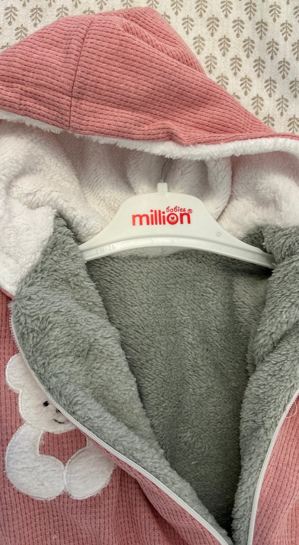 Kapüşonlu Pembe Örgü Kız Bebek Tulumu - Görsel 2