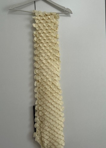 Kadın Bej Fırfırlı Örgü Şal - Görsel 3