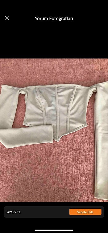 Korse detaylı sırt fermuarlı crop
