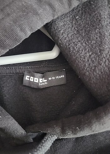 Siyah Kapüşonlu Kadın Sweatshirt - Görsel 3