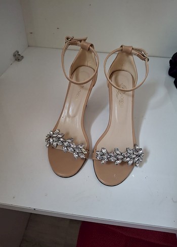 Diger Bej Stiletto Topuklu Kadın Abiye Ayakkabı