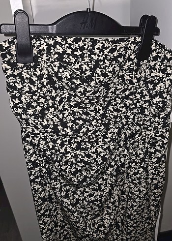 Zara Drapeli Siyah Desenli Midi Etek