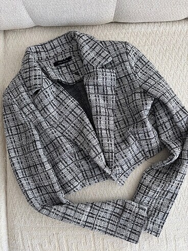 vatkalı crop blazer