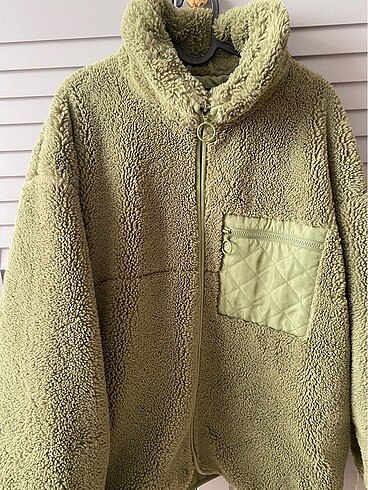 pull and bear mont