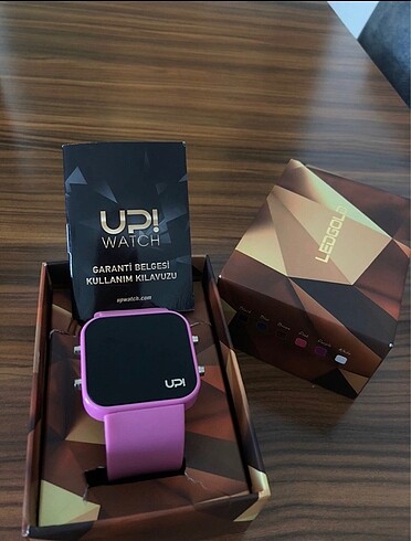 Up Watch Saat