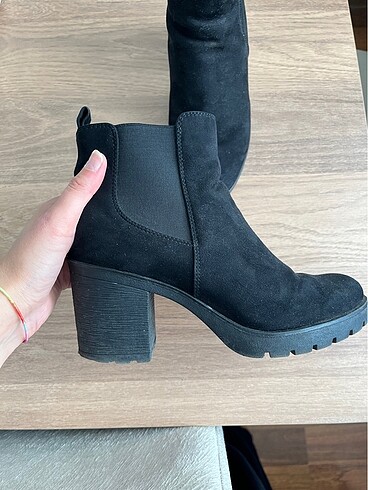 Deichmann Topuklu kışlık süet bot