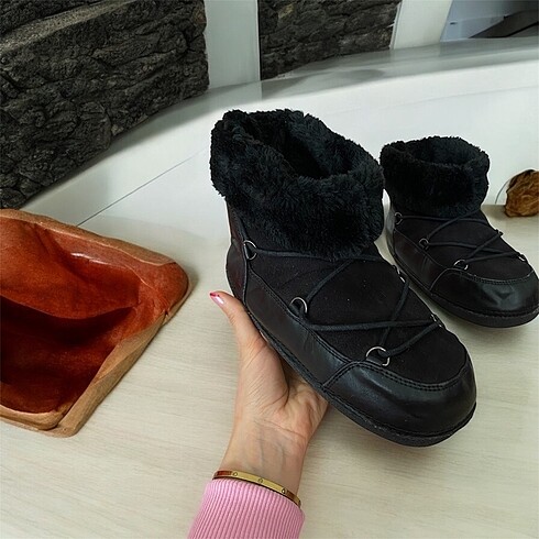 Moon Boot Kar botu/ moon boot