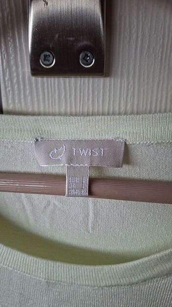 Twist Triko