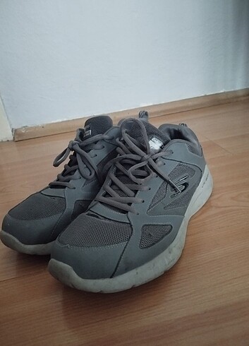 Skechers 43