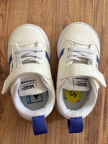 Skechers Skechers bebek ayakkabısı 21 numara yeni.