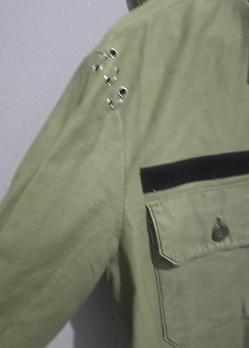 Düğmeli Yeşil Kamuflaj Kadın Ceket - Görsel 4