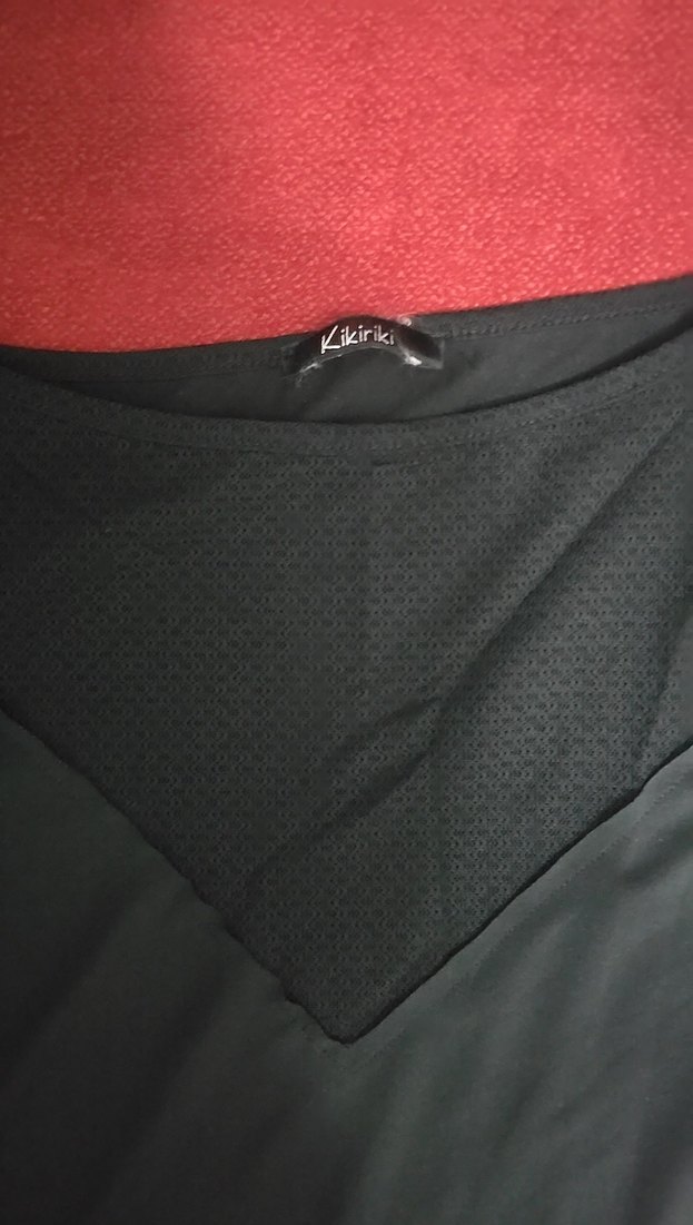 Siyah V Yaka Kadın Bluz - Görsel 3