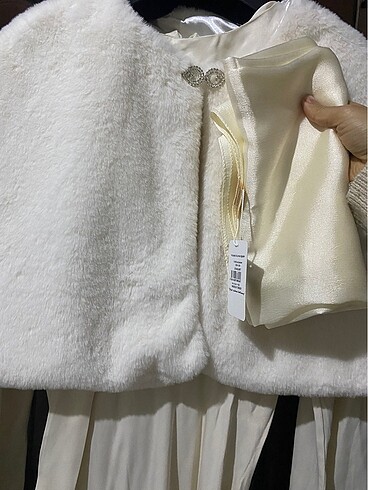 ETİKETLİ NİKAH ELBİSESİ TAKIM ( elbise, kürk, eşarp) - Görsel 5