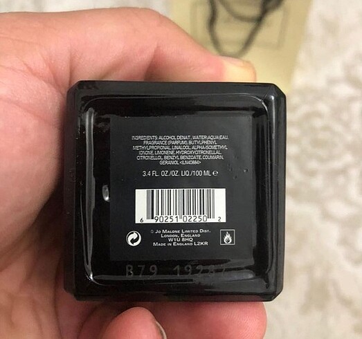 Beden Jo Malone Dark Amber Ginger Lily 100 ml