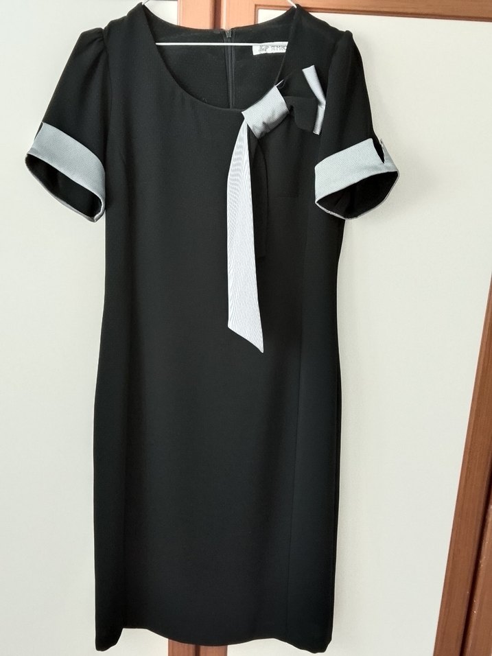 Kısa Kollu Midi Siyah Elbise - Görsel 4