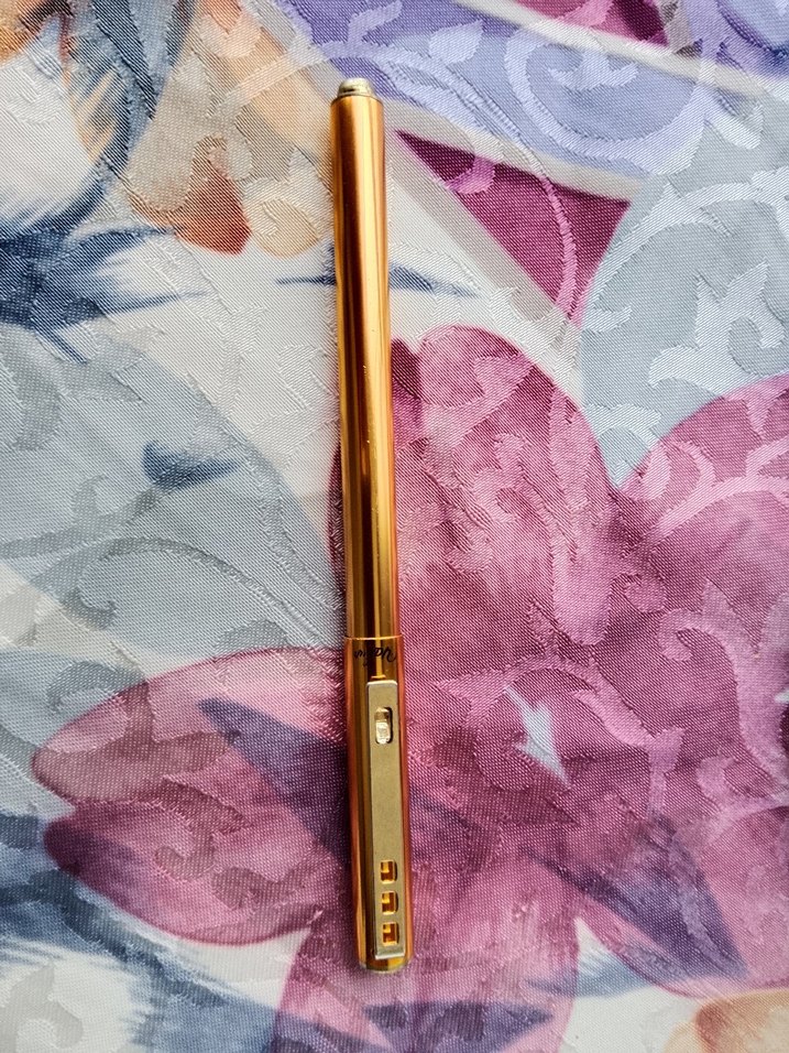 Parlak Altın Renkli Kalem - Görsel 2