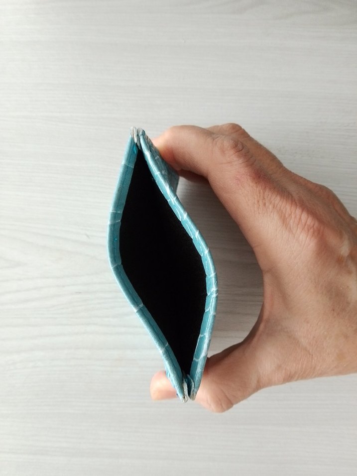 Turkuaz Parlak Yılan Desenli Deri Kadın Cüzdanı - Görsel 5