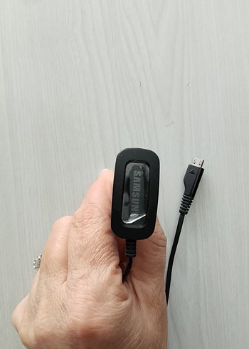 Samsung Siyah Telefon Şarj Kablosu - Görsel 2