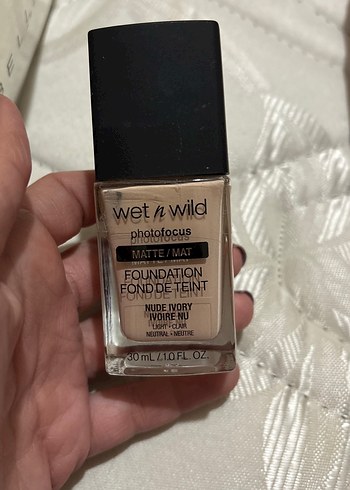 Wet n wild