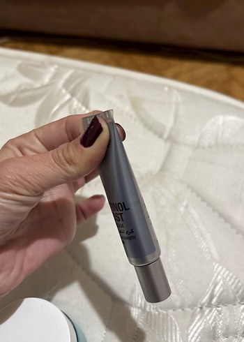 Neutrogena Neutrogena Retinol Boost Göz Kremi