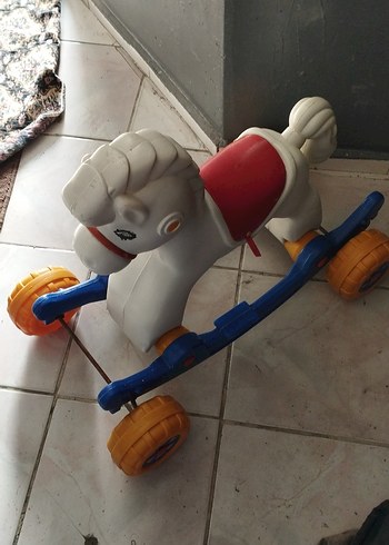 Renkli Tekerlekli Beyaz At Oyuncak - Görsel 3