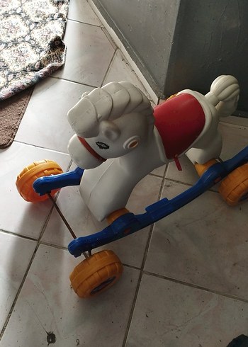 Renkli Tekerlekli Beyaz At Oyuncak - Görsel 2