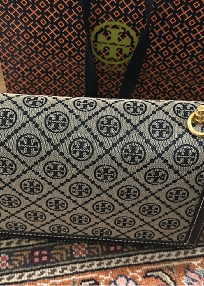 Tory Burch kol çantası lacivert - Görsel 3