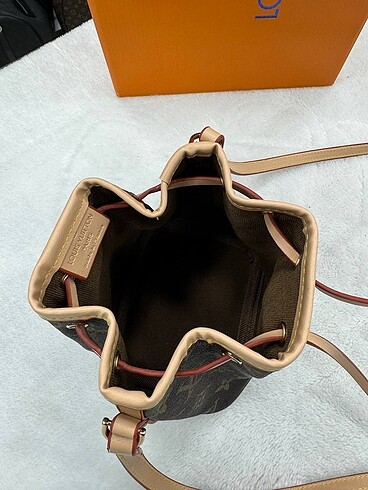  Beden kahverengi Renk Louis Vuıtton Nano mini Noe ???????? 15x19cm
