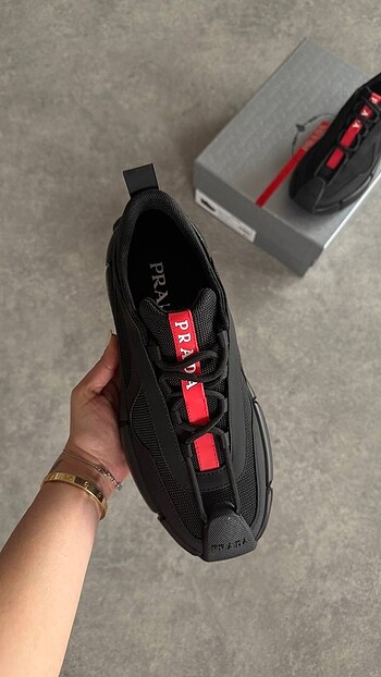 Prada 40-45 Arası Numaralar