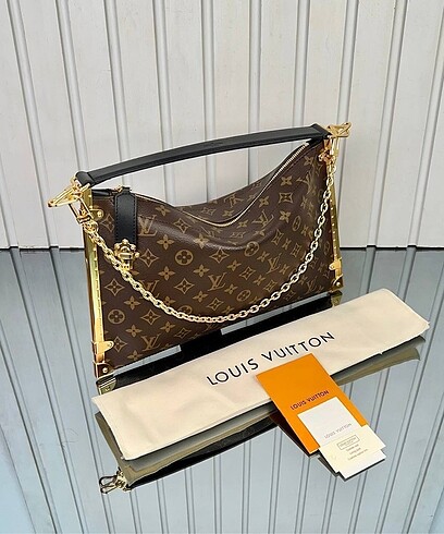 Louis Vuitton Louis Vuitton Lucky Trunk Bag