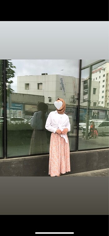 Desenli pileli etek