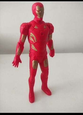 17 cm ışıklı DEMİR ADAM IRONMAN KARAKTERİ 