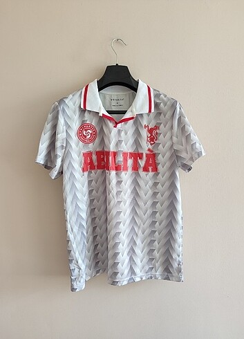 PRIMARK Uncharted Futbol T-shirti