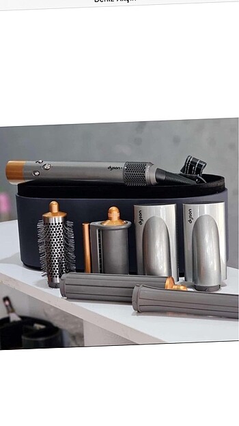 DYSON airwrap