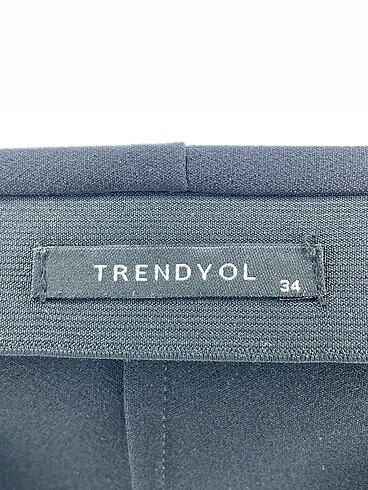 34 Beden siyah Renk Trendyol & Milla Mini Etek %70 İndirimli.