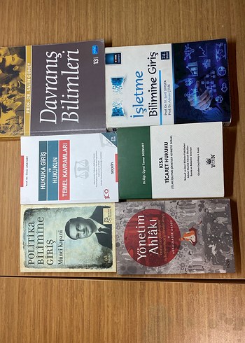 Kısa Ticaret Hukuku Kitabı - Dr. Tamer Bozkurt