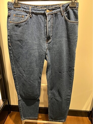 31 Beden Lcw mom jeans oldukça geniş