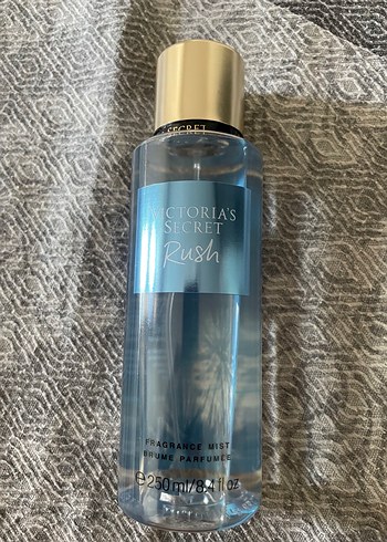 Victoria's Secret Rush Kadın Parfüm Spreyi 250 ml