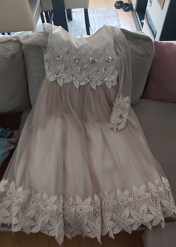 Kız Çocuk Beyaz Dantel İşlemeli Elbise - Görsel 3