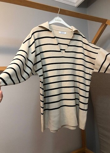universal Beden Krem Rengi Çizgili Oversize Kazak