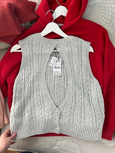 Stradivarius Sırtı açık triko süveter
