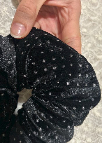 Siyah Fırfırlı Gotik Kadın Saç Tokası - Görsel 2