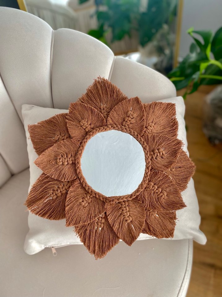 Parlak Kahverengi Çiçek Desenli Ayna - Görsel 2