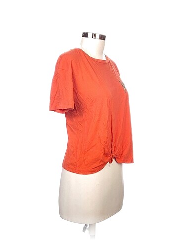 Defacto Defacto T-shirt %70 İndirimli.