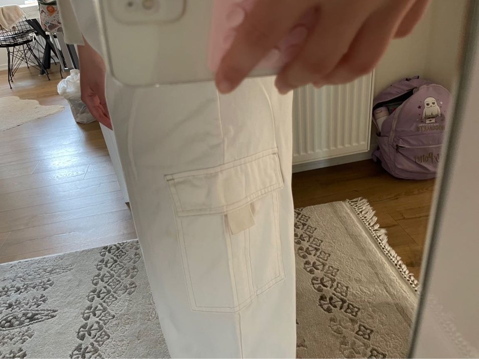 Beyaz Kuşaklı Kadın Tulum - Görsel 4